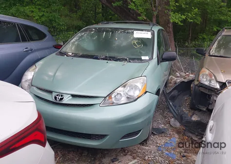 2008 Toyota Sienna Le z USA, uszkodzony, nr VIN 5TDZK23C08S213963